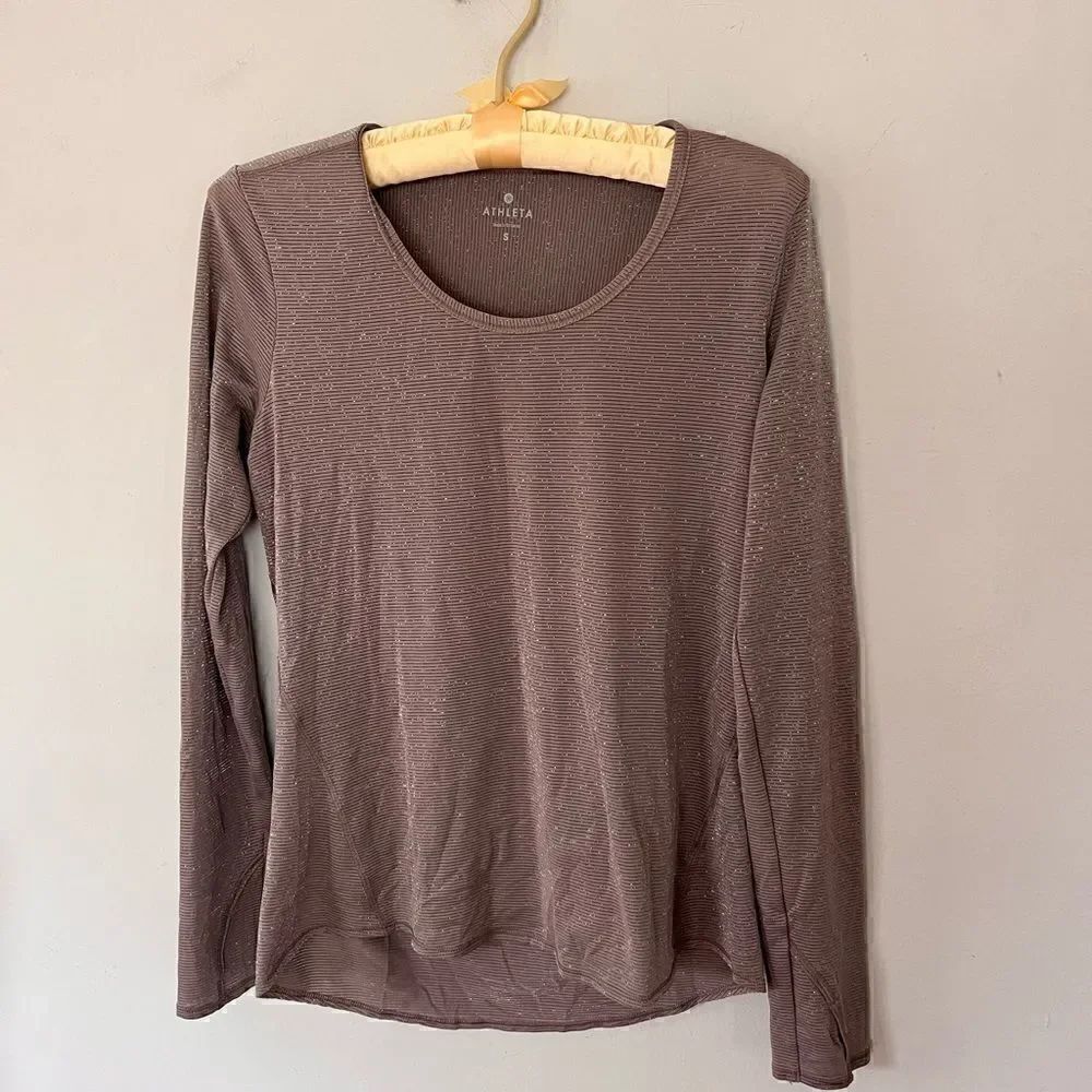 ATHLETA | dusty purple long sleeve athletic top with metallic details
